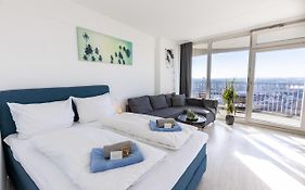 Arbio I Balcony Apartments Augsburg